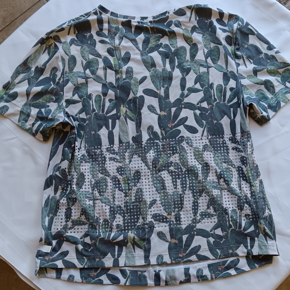 Lululemon Perfectly Perfed Tee Mini Prickly Pear White Multi Size 6 Pre-owned - Picture 6 of 8